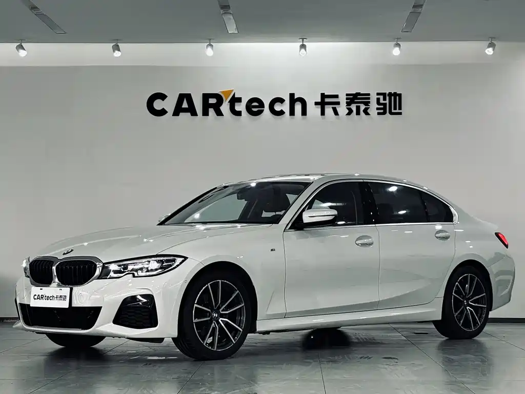 BMW 3 Series 2021 — фото 1