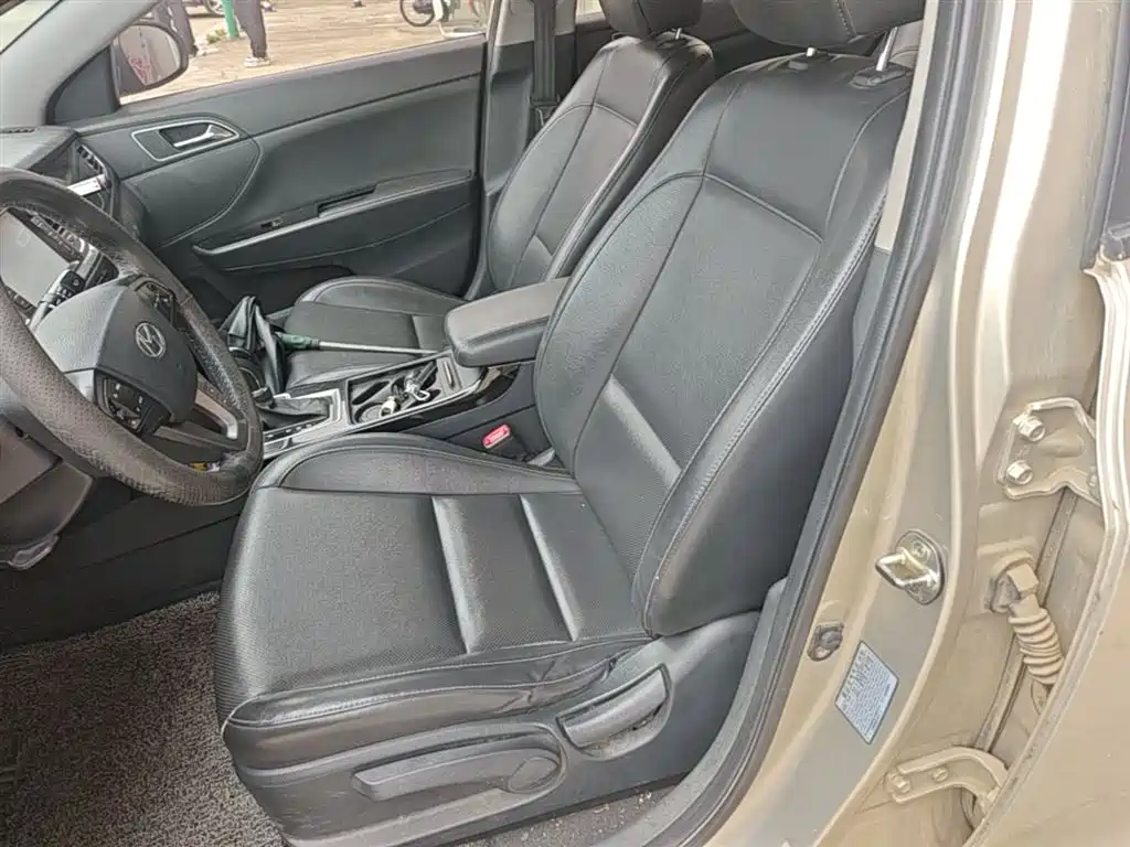 Hyundai Mistra 2015 — фото 15