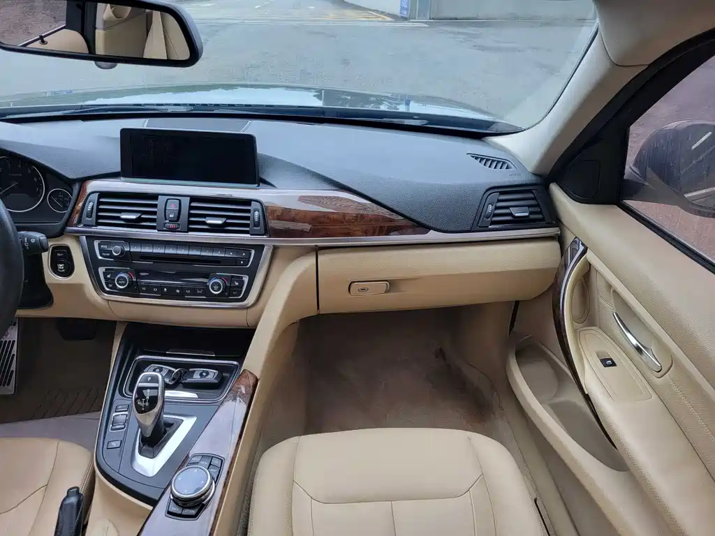 BMW 3 Series 2013 — фото 26