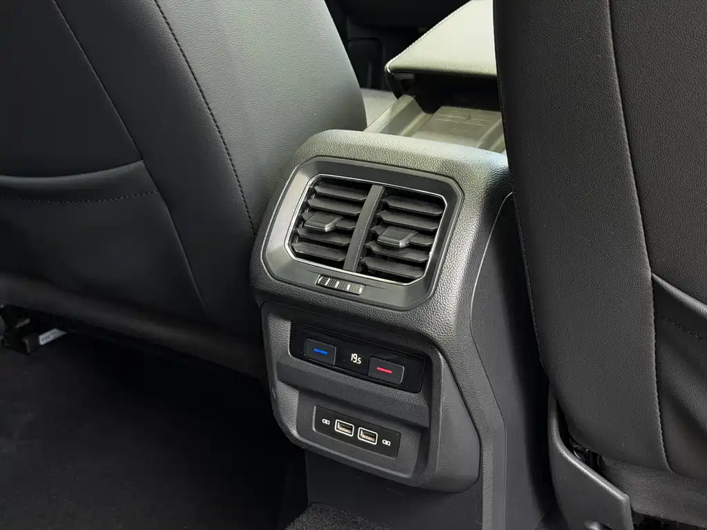 Volkswagen Tiguan L 2019 — фото 15