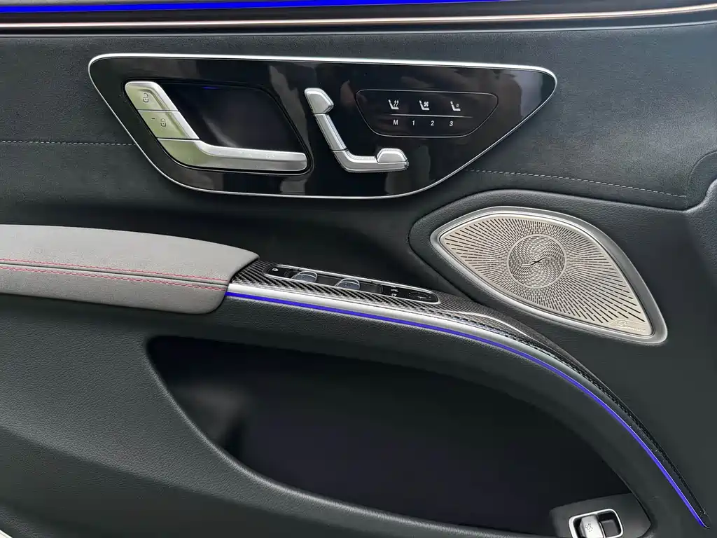 Mercedes-Benz EQS AMG 2026 — фото 11