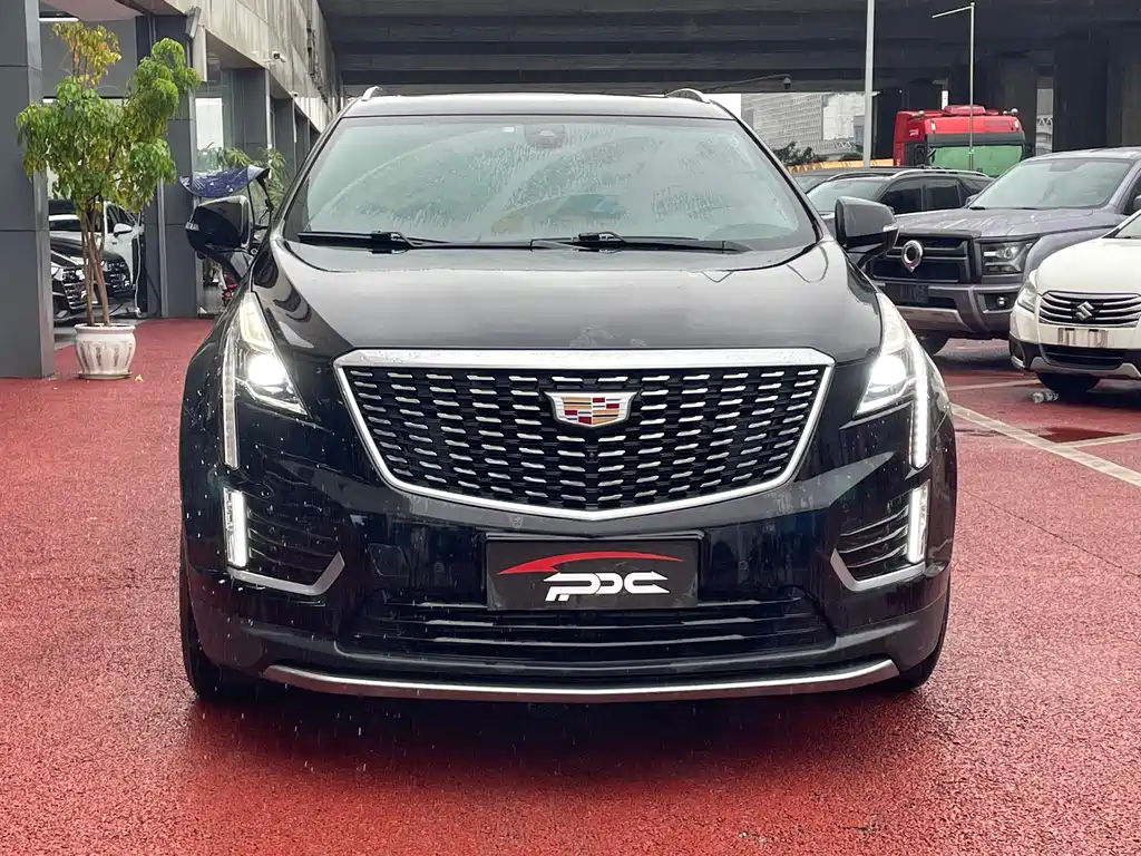 Cadillac XT5 2021 — фото 2