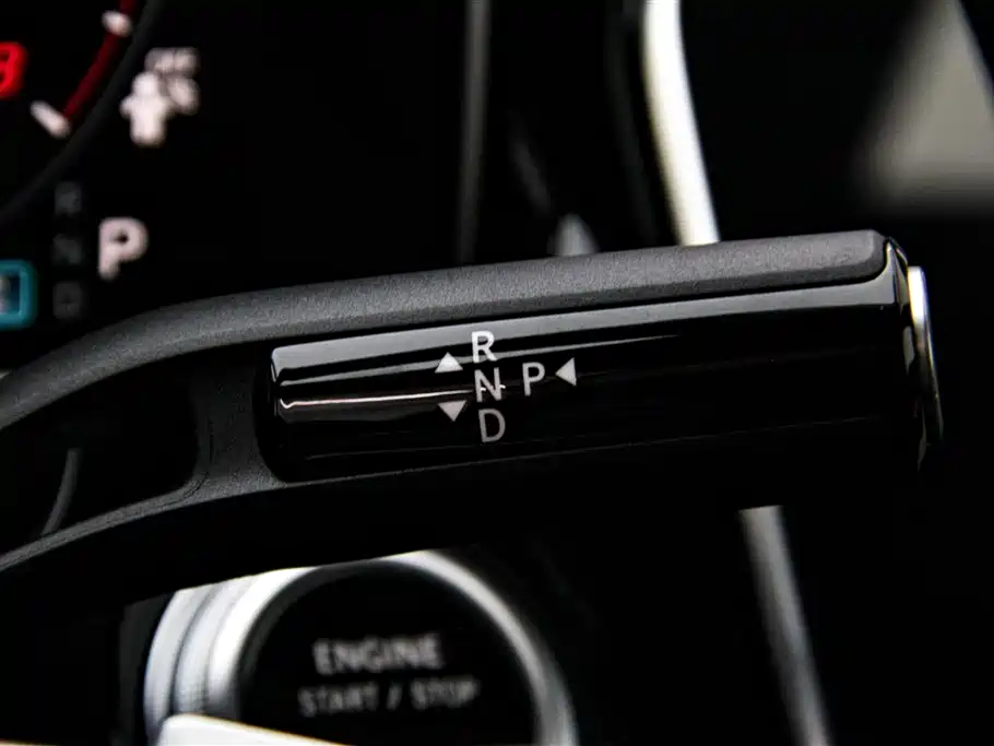Mercedes-Benz E-Class 2025 — фото 21