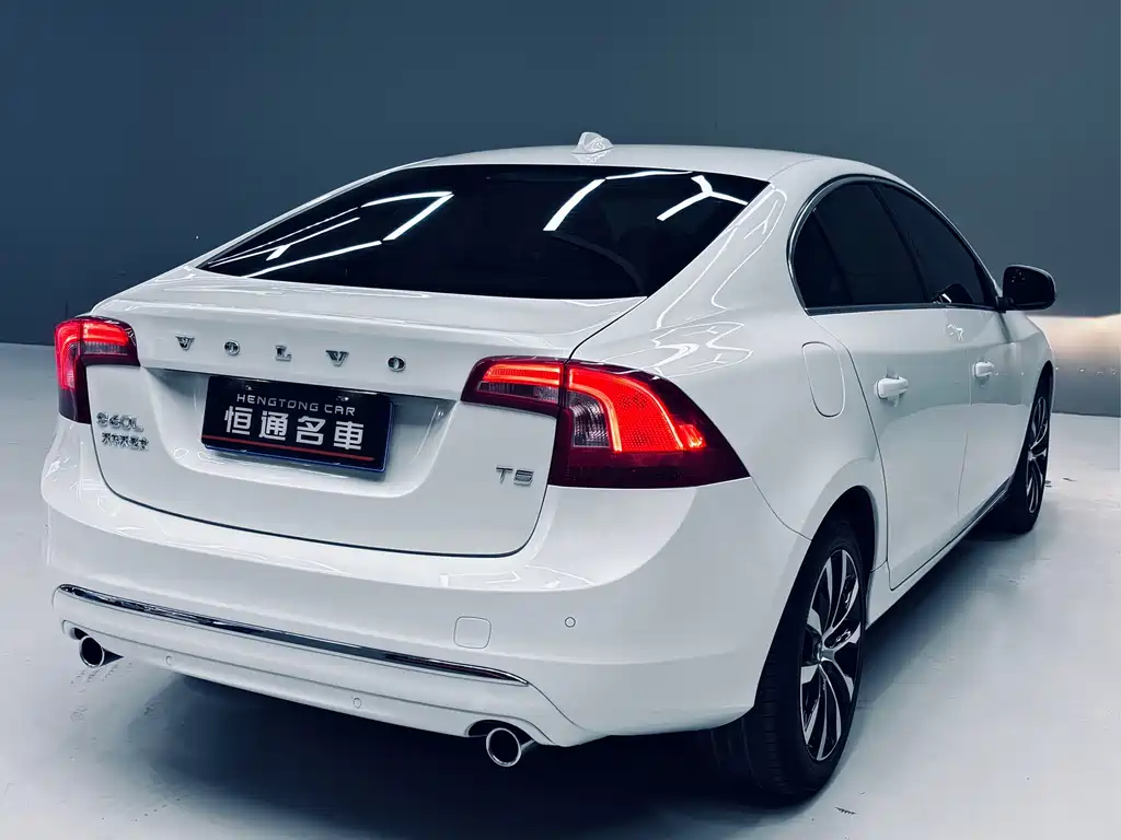 Volvo S60 2020 — фото 5