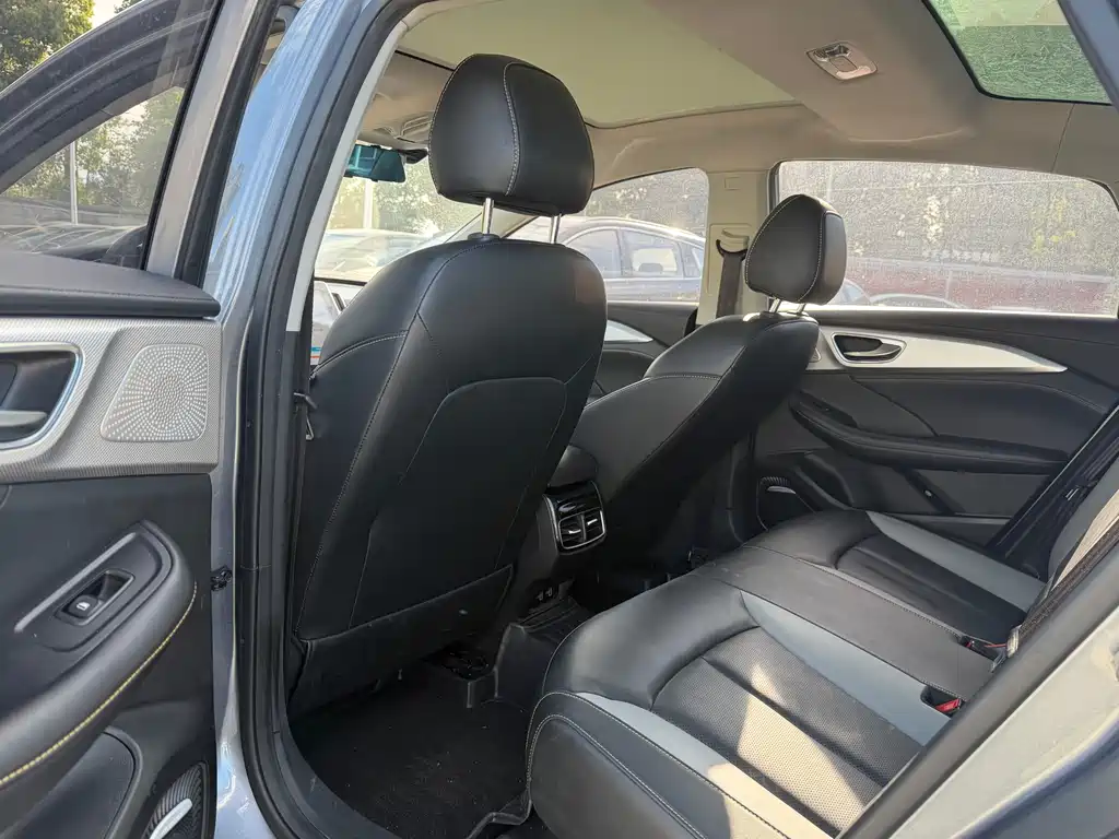 Roewe i6 MAX 2022 — фото 9