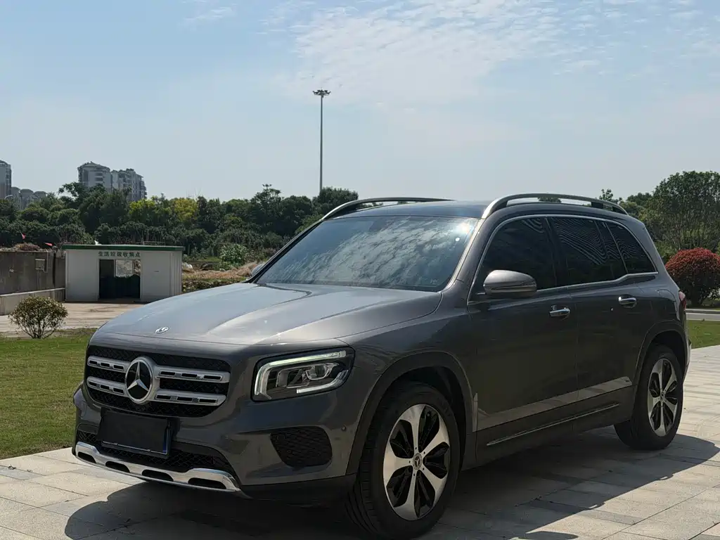 Mercedes-Benz GLB 2021 — фото 1