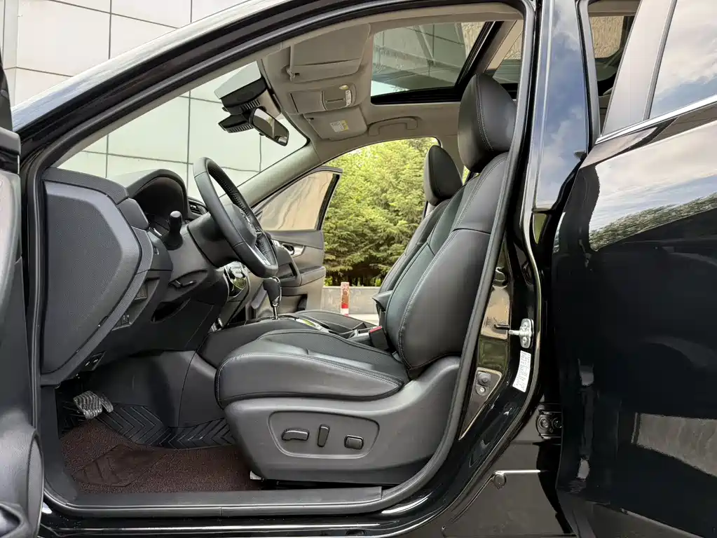 Nissan X-Trail 2023 — фото 11