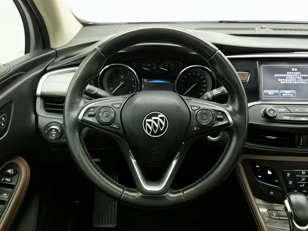 Buick Envision Plus 2017 — фото 11