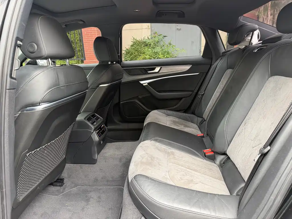 Audi A6L 2020