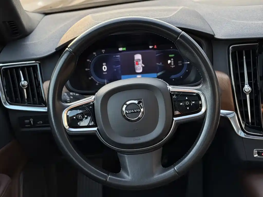 Volvo S90 PHEV 2021 — фото 9