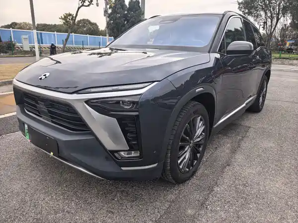NIO ES8 2022