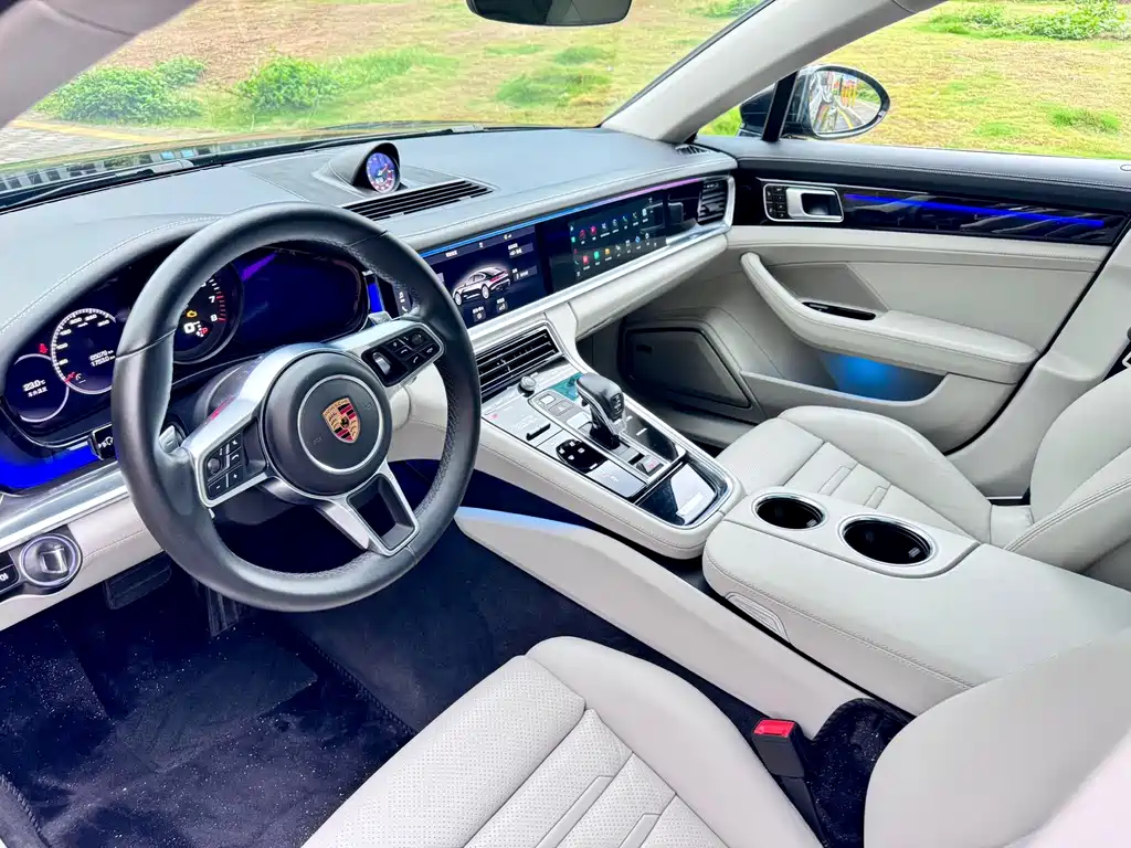 Porsche Panamera 2018 — фото 11