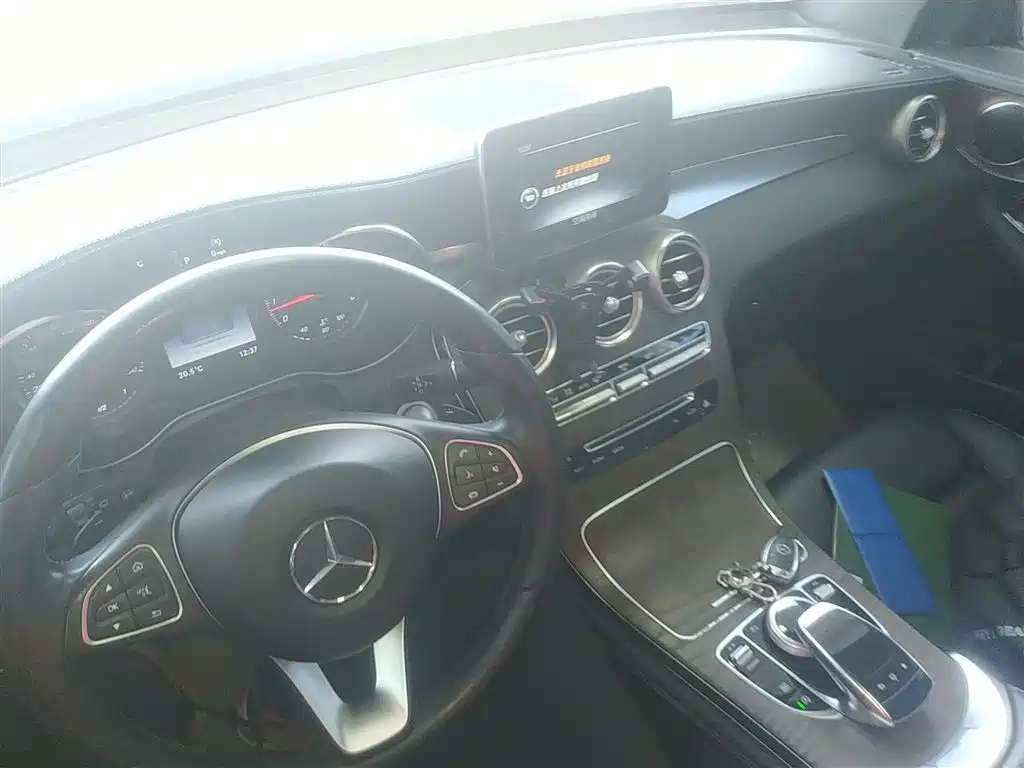 Mercedes-Benz GLC 2016 — фото 10