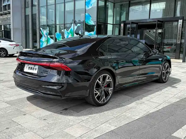 Audi A7L 2024