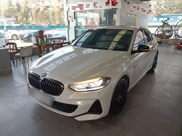 BMW 1 Series 2022