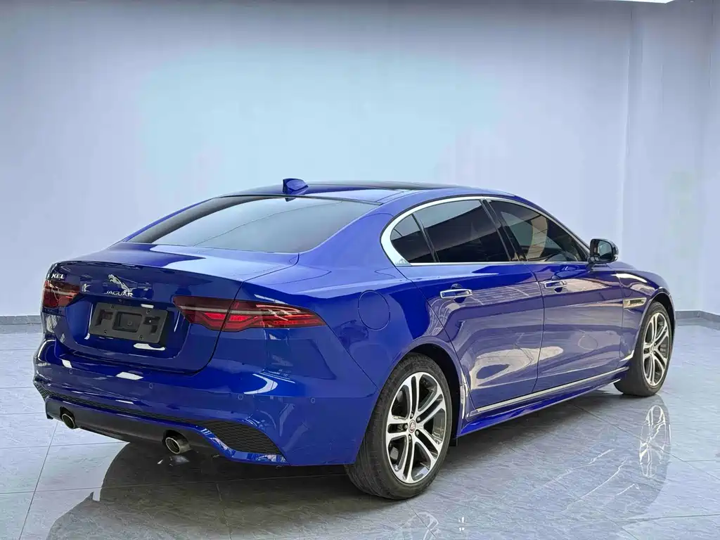 Jaguar XEL 2021 — фото 14