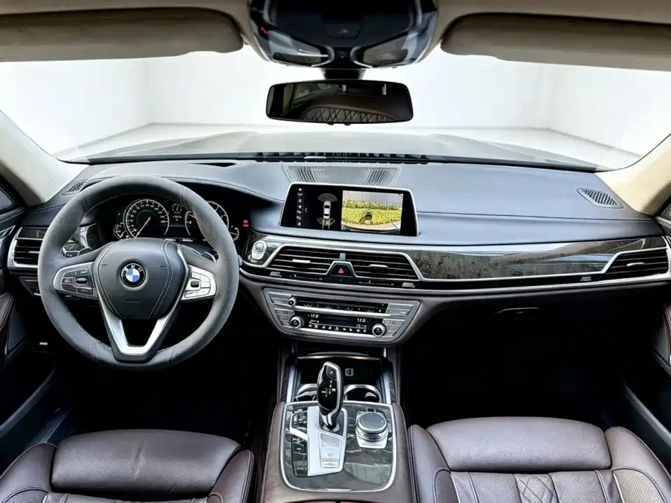 BMW 7 Series 2016 — фото 5