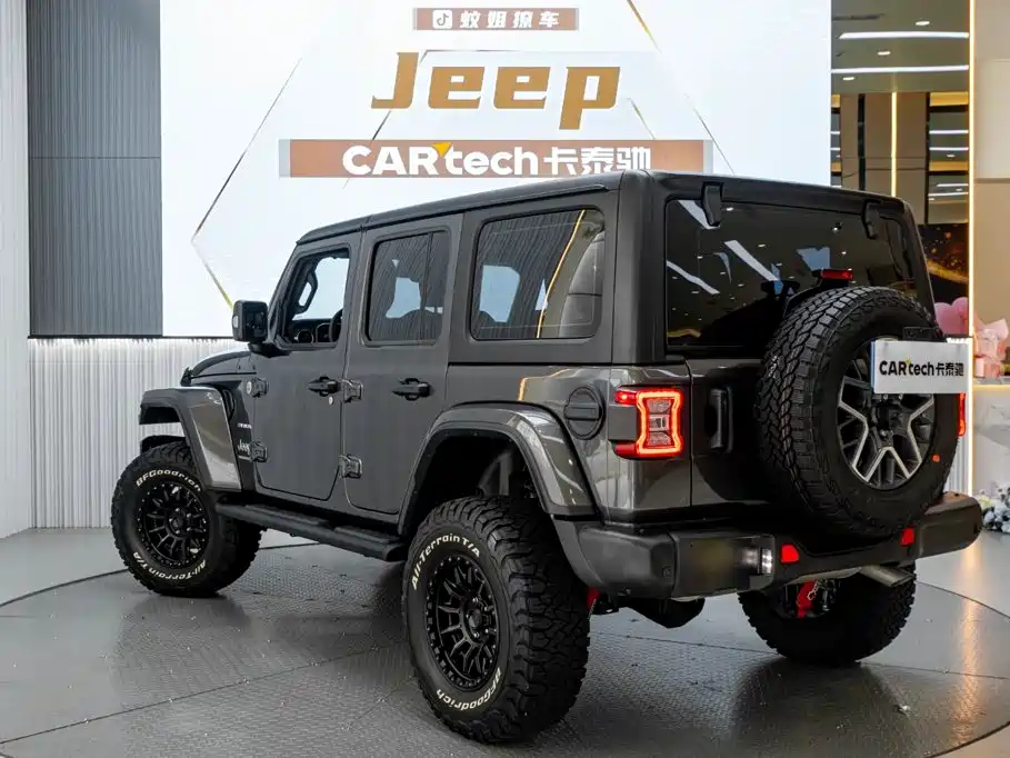Jeep Wrangler 2025 — фото 6