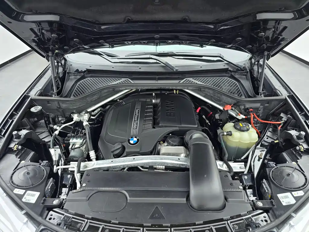 BMW X6 2018 — фото 11