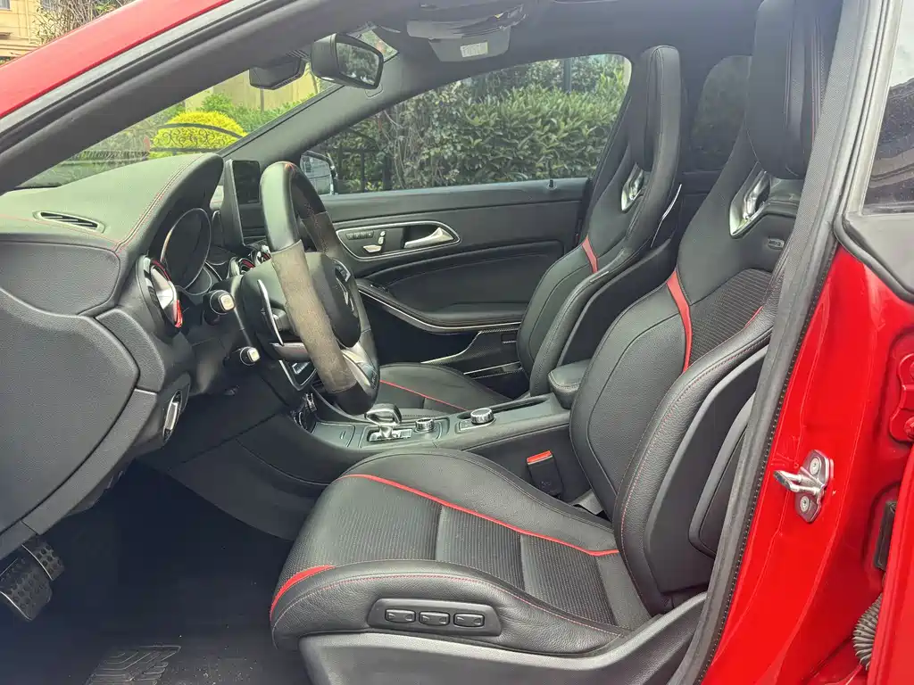 Mercedes-Benz CLA AMG 2019 — фото 10