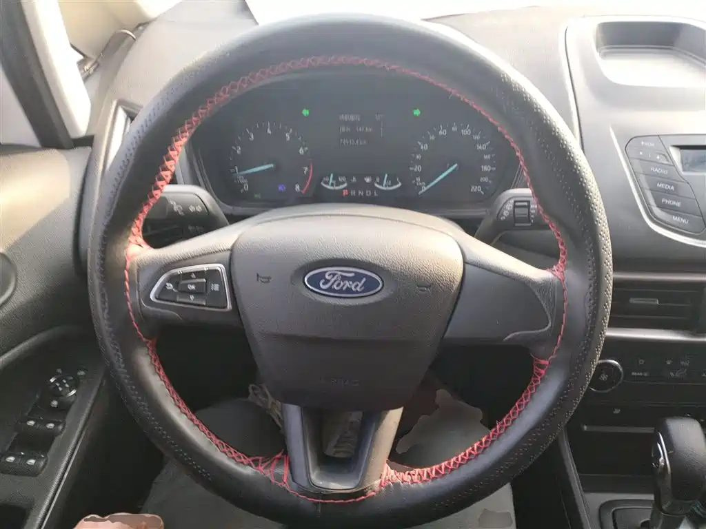 Ford Ecosport 2017 — фото 7