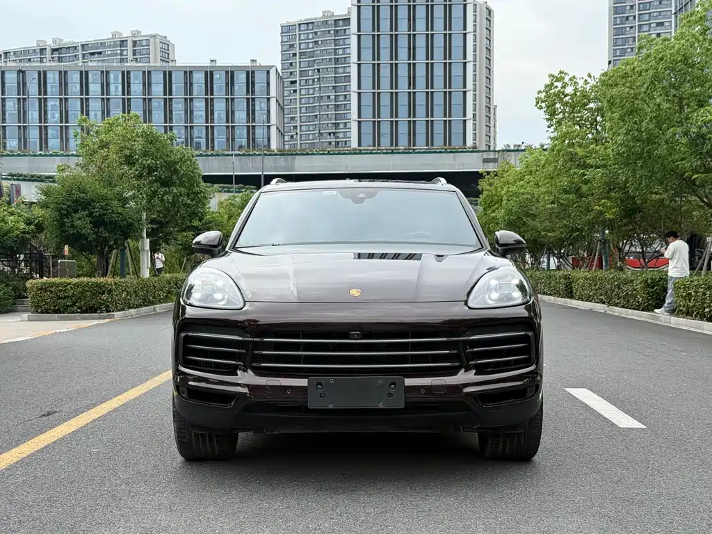 Porsche Cayenne 2018 — фото 2
