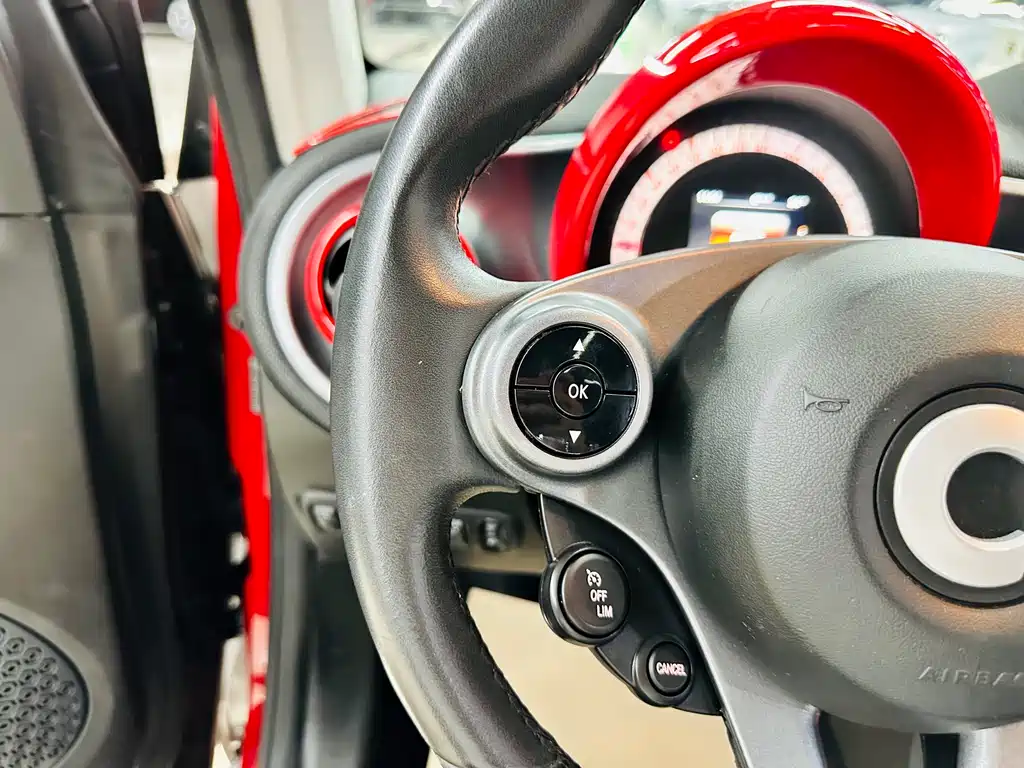 smart Fortwo 2017 — фото 40