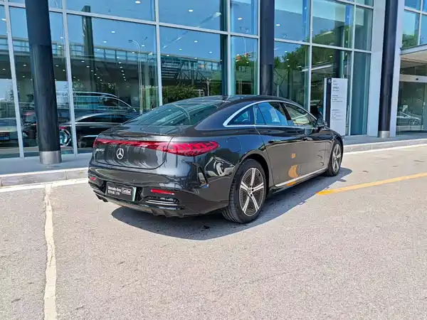 Mercedes-Benz EQS 2023