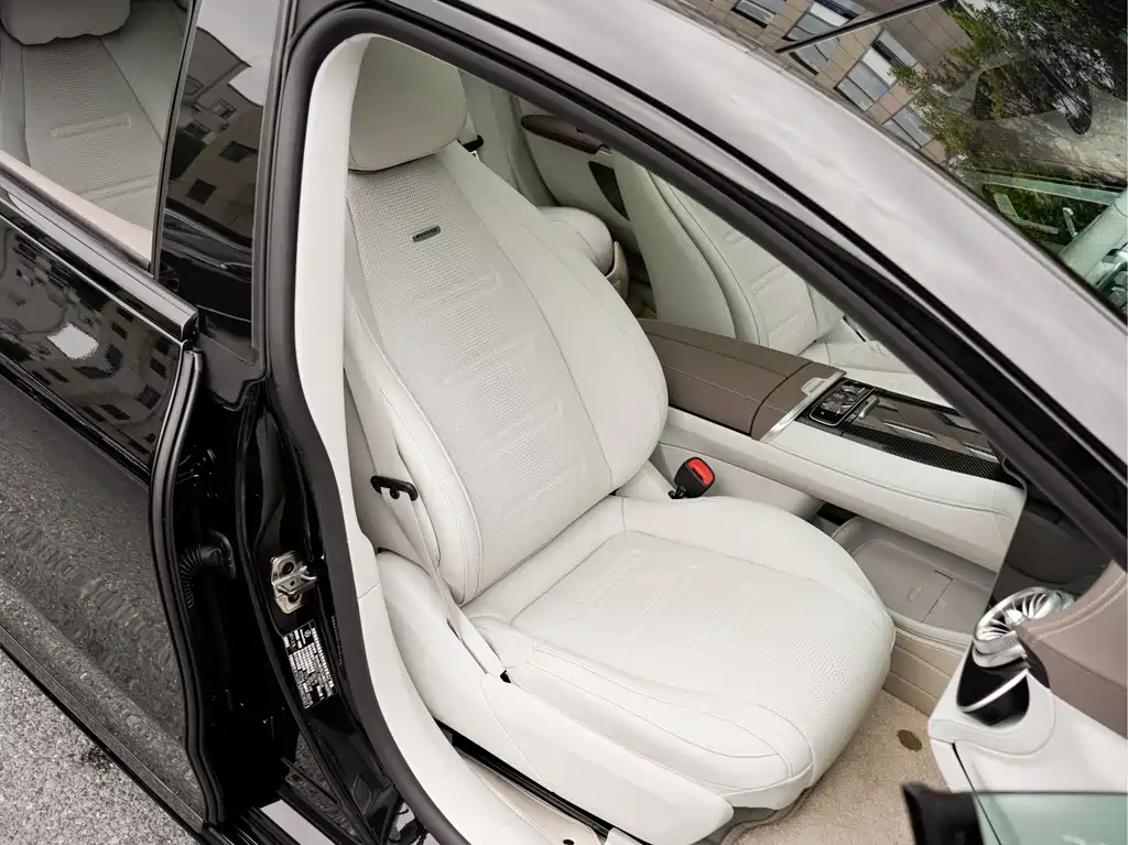 Mercedes-Benz EQS AMG 2025 — фото 19