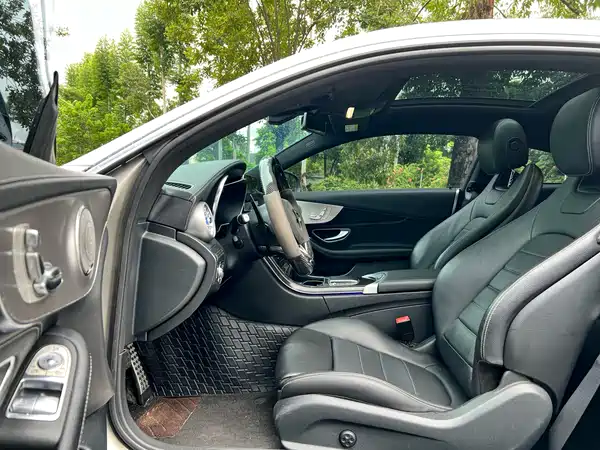 Mercedes-Benz C-Class 2020