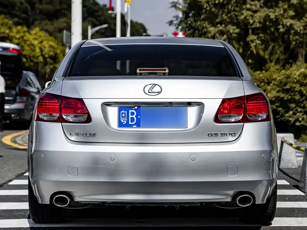 Lexus GS 2008 — фото 16