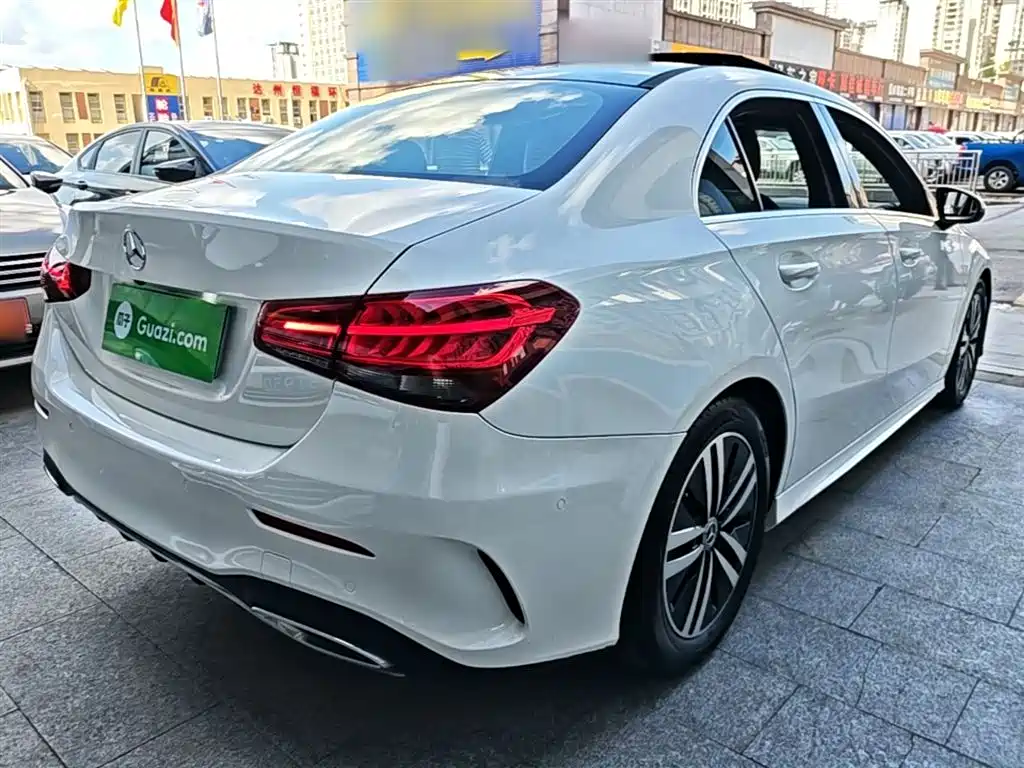 Mercedes-Benz A-Class 2019 — фото 7