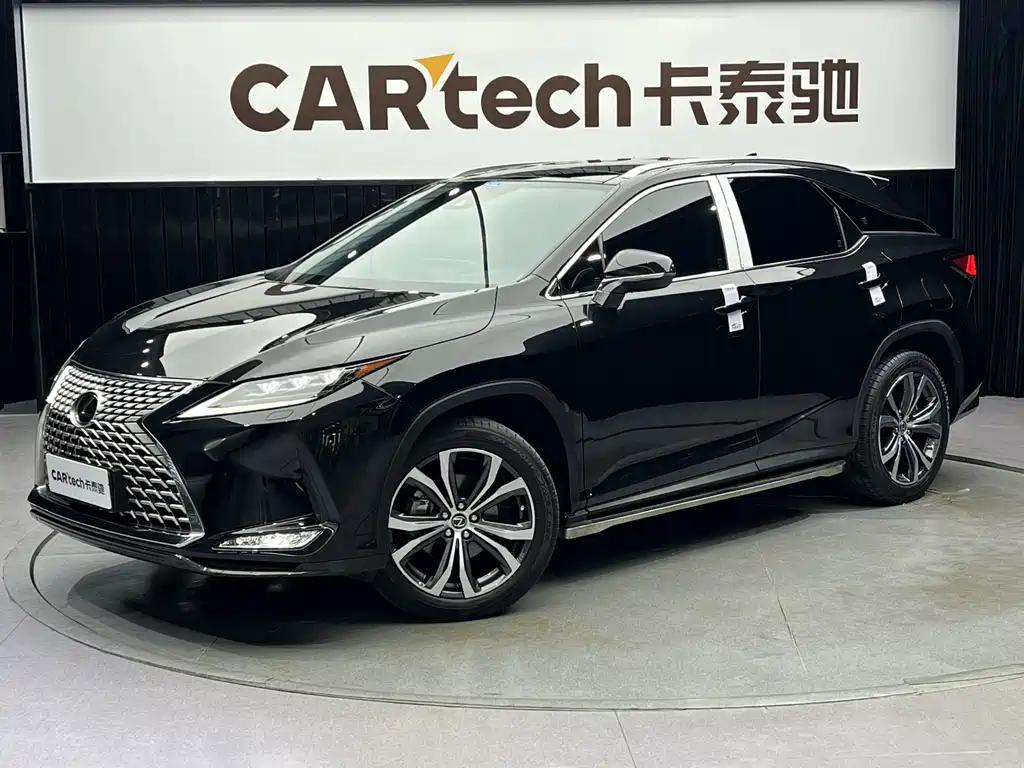 Lexus RX 2022 — фото 1