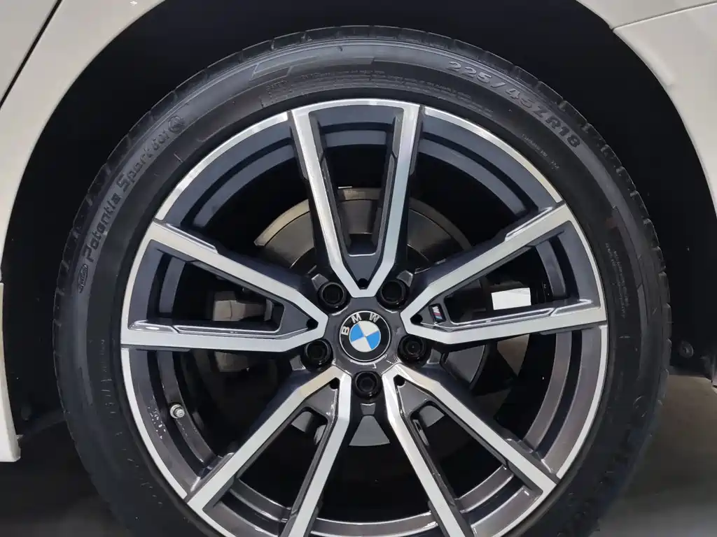 BMW 3 Series 2023 — фото 15