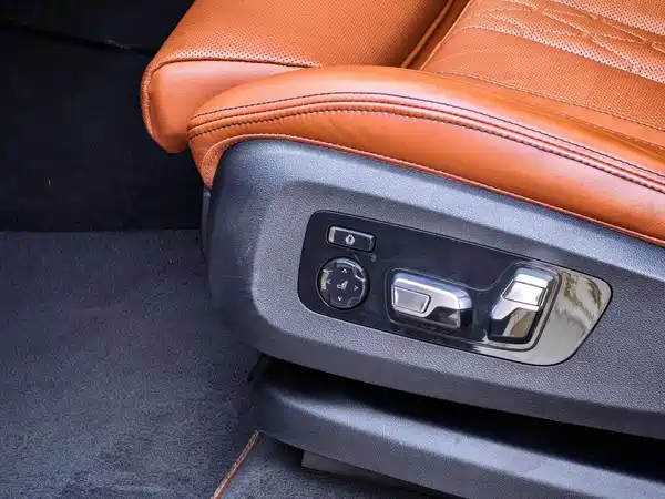 BMW X7 M60i 2023