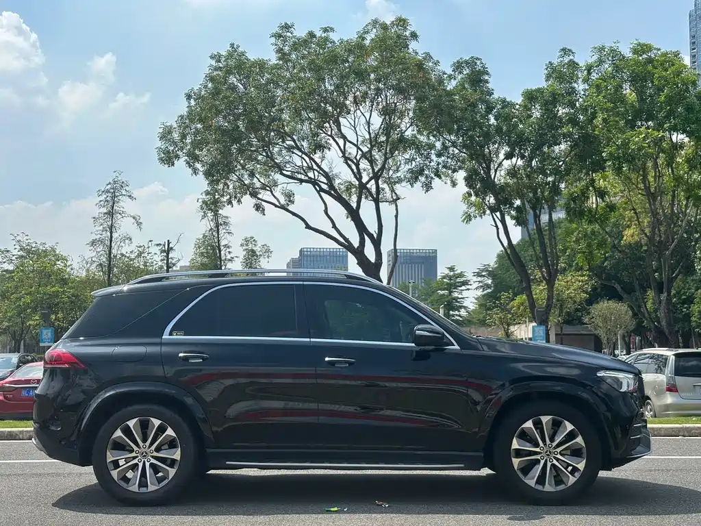 Mercedes-Benz GLE 2023 — фото 16
