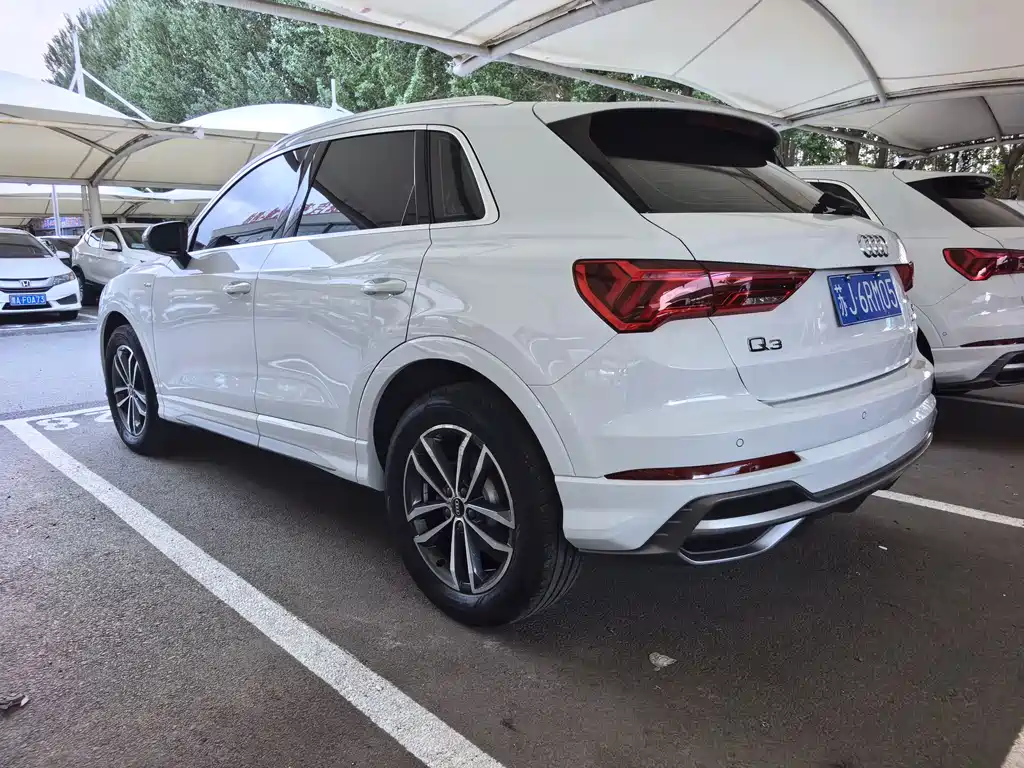 Audi Q3 2022 — фото 17