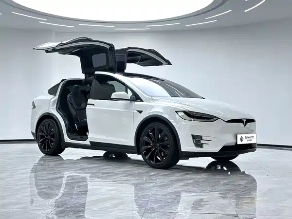 Tesla Model X 2016