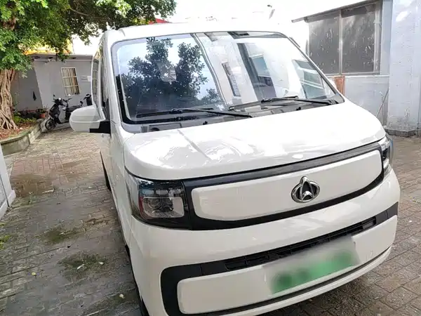 Changan Ruixing EM60 2025
