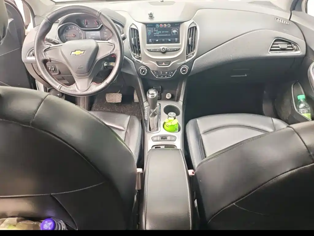 Chevrolet Cruze 2017 — фото 14
