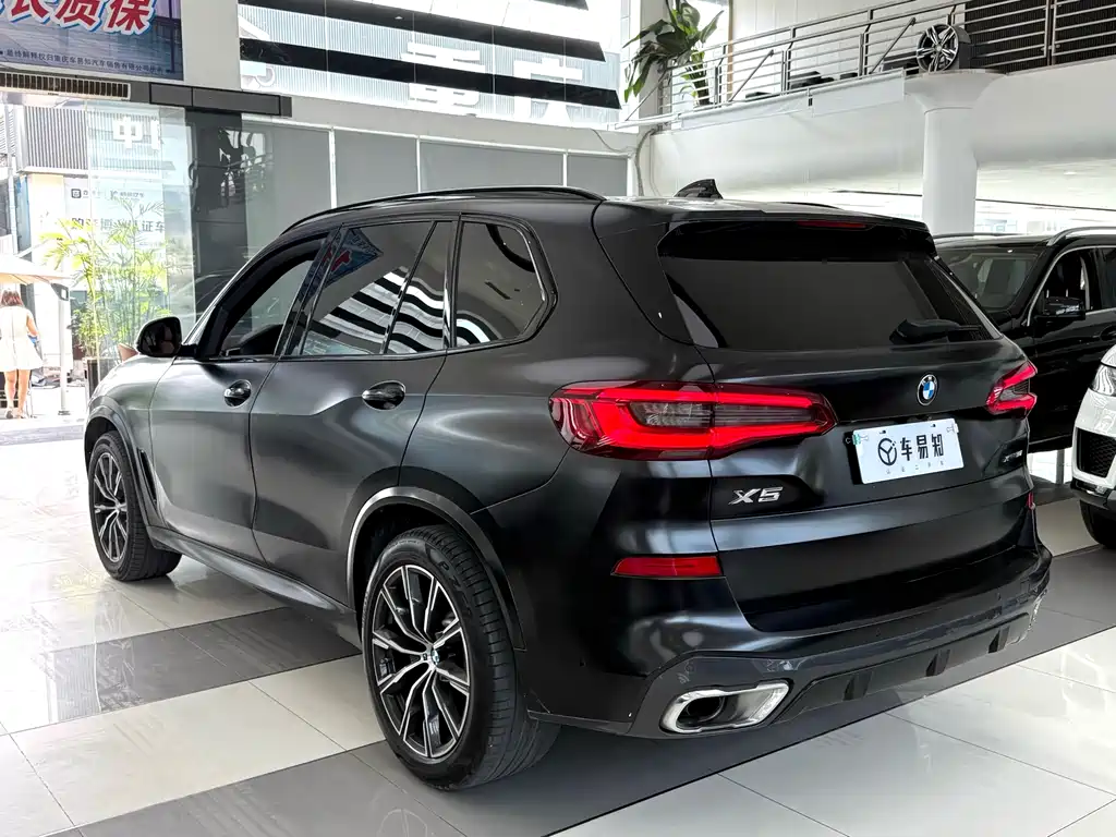 BMW X5 2019 — фото 17