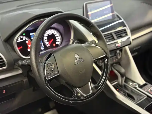 Mitsubishi Yige 2021
