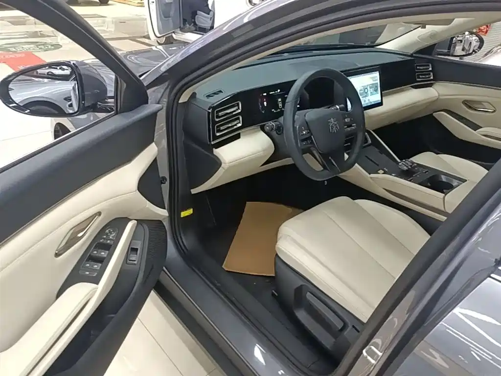 BYD Qin L 2025 — фото 16