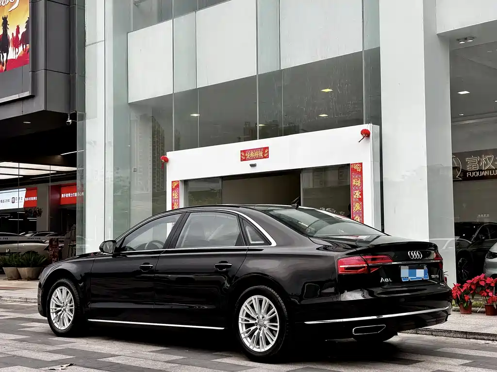 Audi A8 2016 — фото 4
