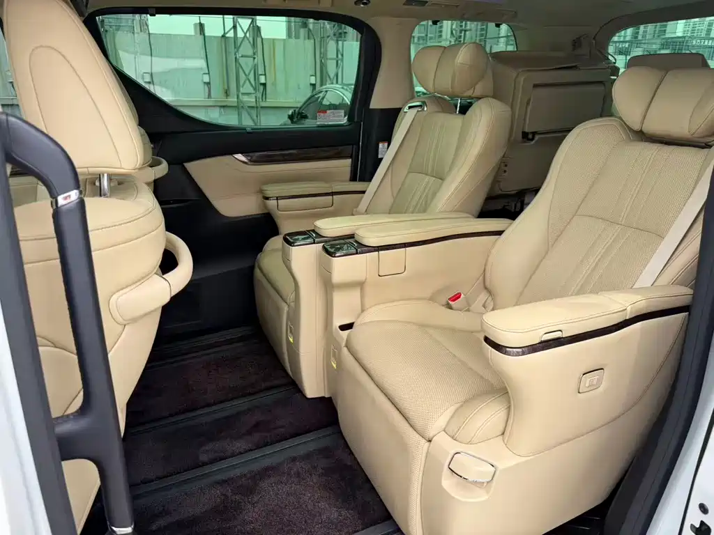 Toyota Vellfire 2020 — фото 5