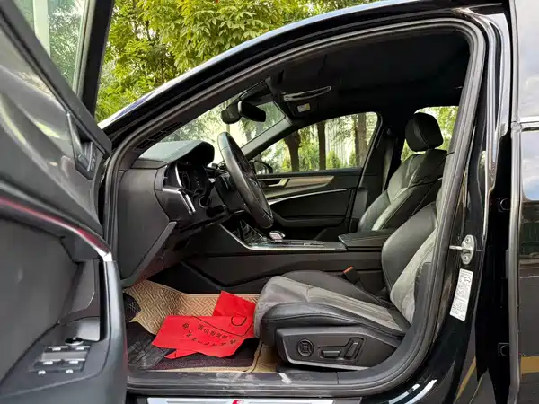 Audi A6L 2020