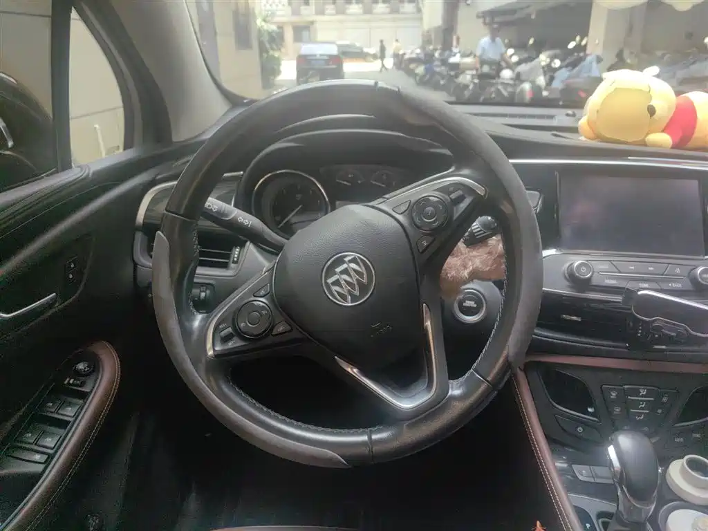 Buick Envision Plus 2018 — фото 3
