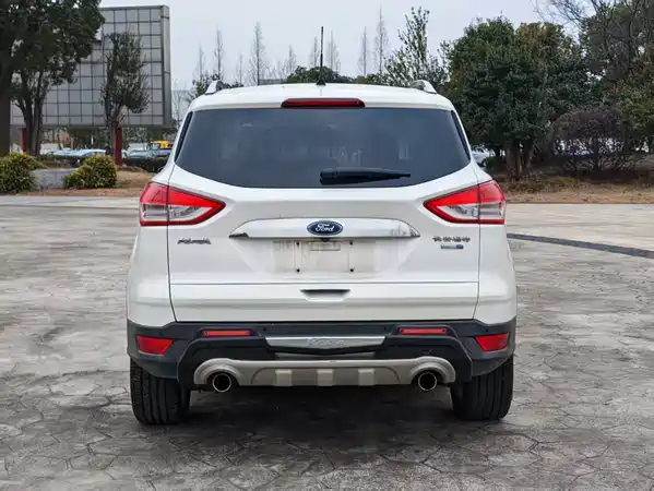 Ford Kuga 2015
