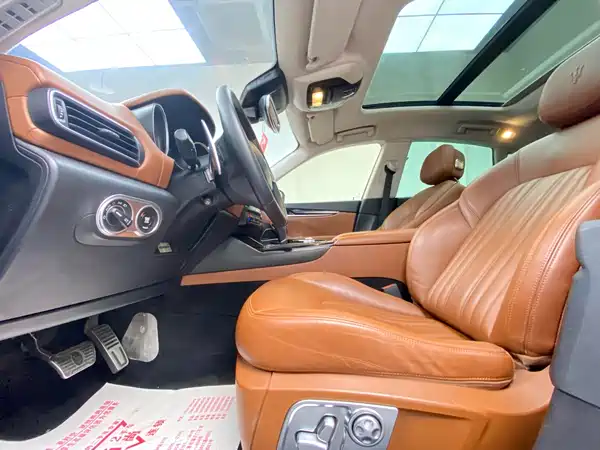 Maserati Levante 2016