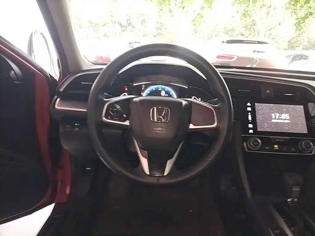 Honda Civic 2017 — фото 11